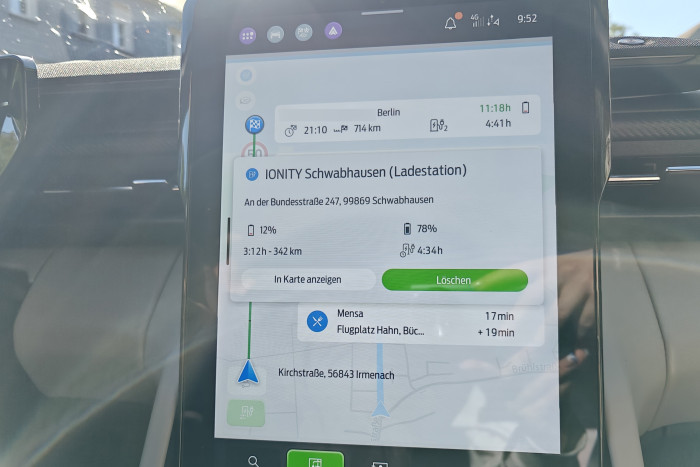 Warum der Ladevorgang bei Ionity mehrere Stunden dauern sollte, erschloss sich uns nicht. (Foto: Friedhelm Greis/Golem)