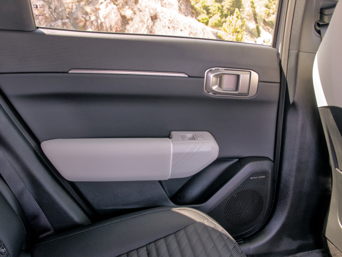 In der GT-Line-Version haben auch die Rücksitze eine Sitzheizung. (Bild: Tobias Költzsch/Golem)