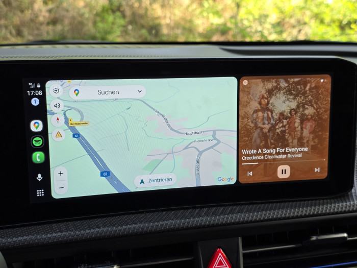 Der EV6 unterstützt Android Auto und Carplay, entweder mit Kabel oder kabellos. (Bild: Tobias Költzsch/Golem)