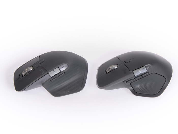 Links die MX Master 3S, rechts die neue MX Master 4 (Bild: Martin Wolf/Golem.de)