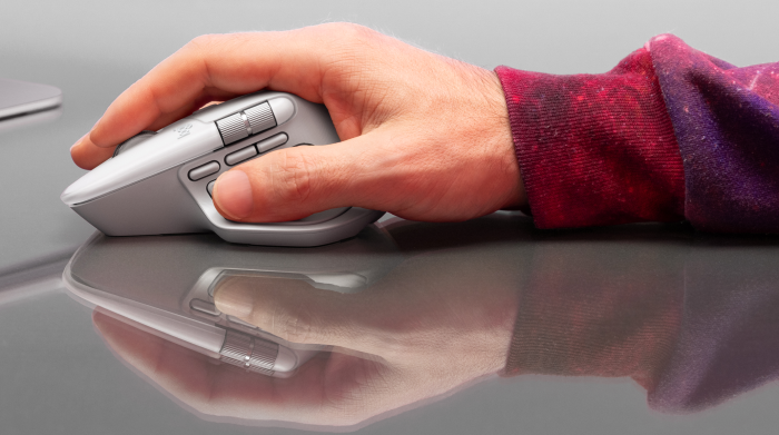 Neue MX Master 4 in Hellgrau (Bild: Logitech)