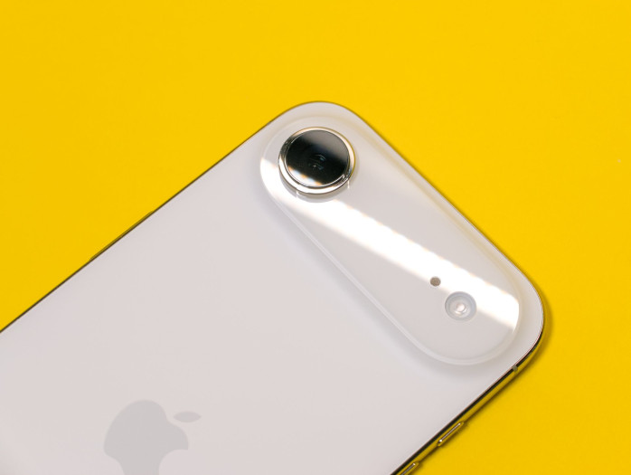 Das iPhone Air kostet ab 1.199 Euro. (Bild: Tobias Költzsch/Golem.de)