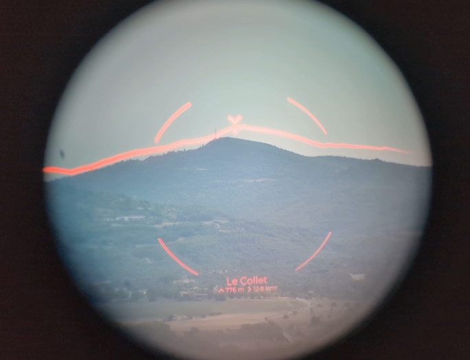 Blick durch das Okular mit eingeblendeten Objektdaten (Bild: Unistellar)