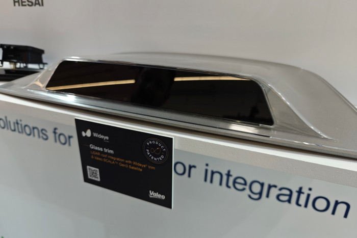 Bislang werden die Laserscanner von Valeo oberhalb der Windschutzsche positioniert. (Foto: Friedhelm Greis)