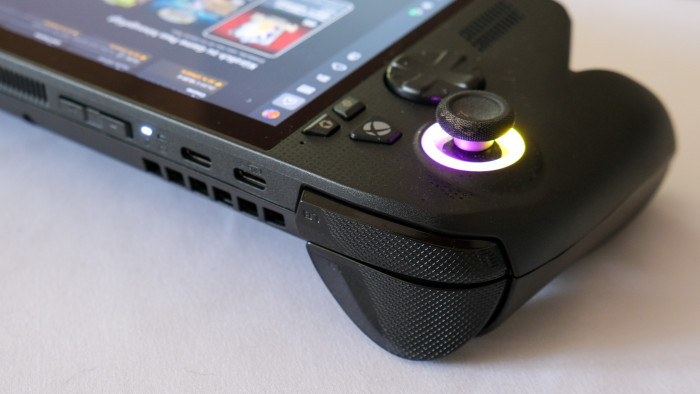 Trigger und Bumper machen einen sehr guten Eindruck. (Bild: Steinlechner/Golem)