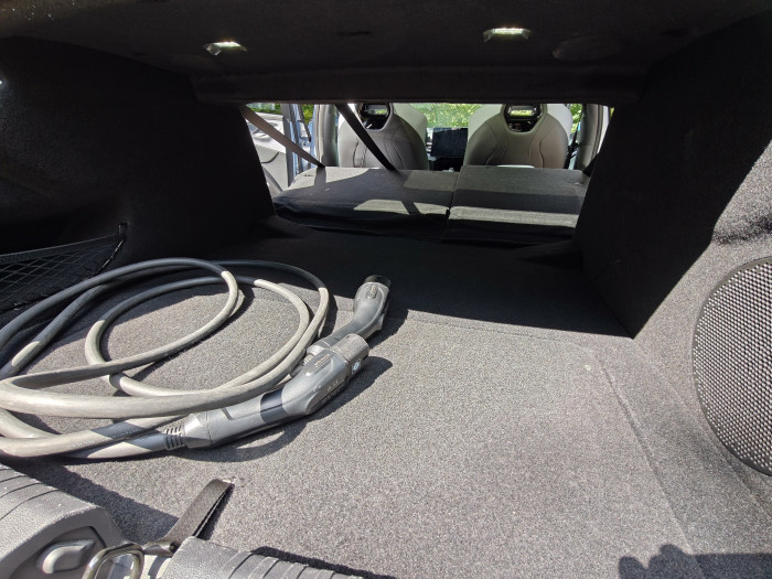 Aufgrund der Bauweise des Seal ist er mit regulär 400 Litern Fassungsvermögen aber eher klein. (Bild: Martin Wolf/Golem)