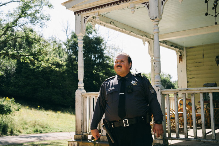 Comedian und Autor Stavros Halkias überzeugt in einer Nebenrolle. (Bild: Focus Features/Universal Pictures)