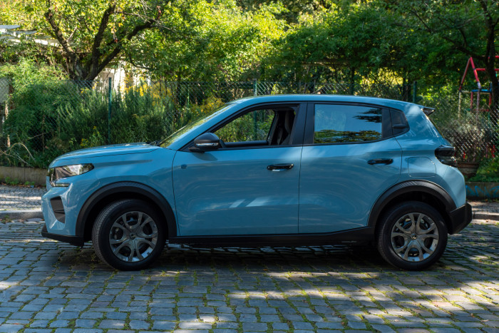 Das Design des e-C3 gefällt uns gut. (Bild: Martin Wolf/Golem.de)