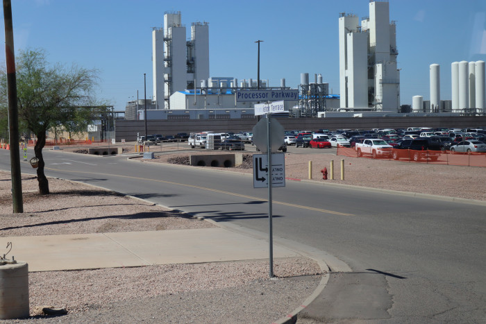 Meta residiert am Hacker Way, Intels Ocatillo Campus liegt an der Kreuzung Processor Parkway und Transistor Terrace. Es gibt hier noch mehr Straßen mit ähnlichen Namen. (Bild: Johannes Hiltscher/Golem.de)