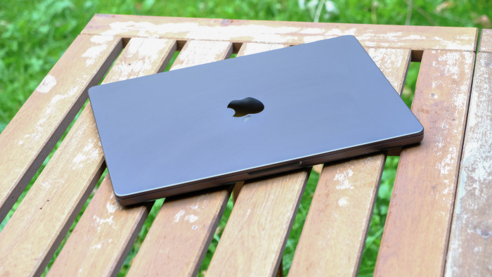 Macbook Pro M5 (Bild: Oliver Nickel/Golem.de)