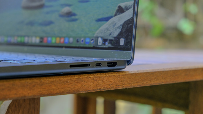 Macbook Pro M5 (Bild: Oliver Nickel/Golem.de)
