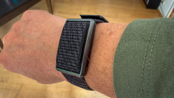 Loop ist angenehm und komfortabel, das Band sogar richtig super. (Bild: Steinlechner / Golem)