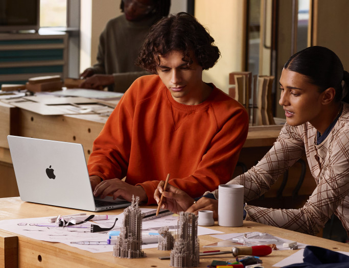 Macbook Pro 14 M5 (Bild: Apple)