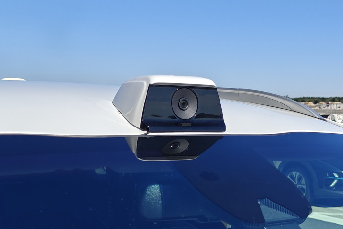 Auf dem Dach ist eine weitere Kamera angebracht. (Foto: Friedhelm Greis/Golem)