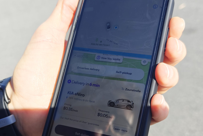 In der App wird angezeigt, wie lange das Fahrzeug bis zum Standort des Kunden unterwegs ist. (Foto: Friedhelm Greis/Golem) 