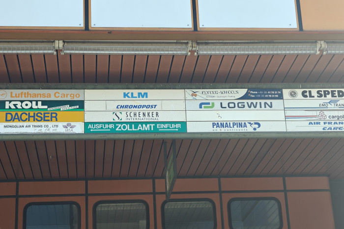 Vay nutzt zusammen mit anderen Start-ups den früheren Frachtbereich des Flughafens. (Foto: Friedhelm Greis/Golem) 