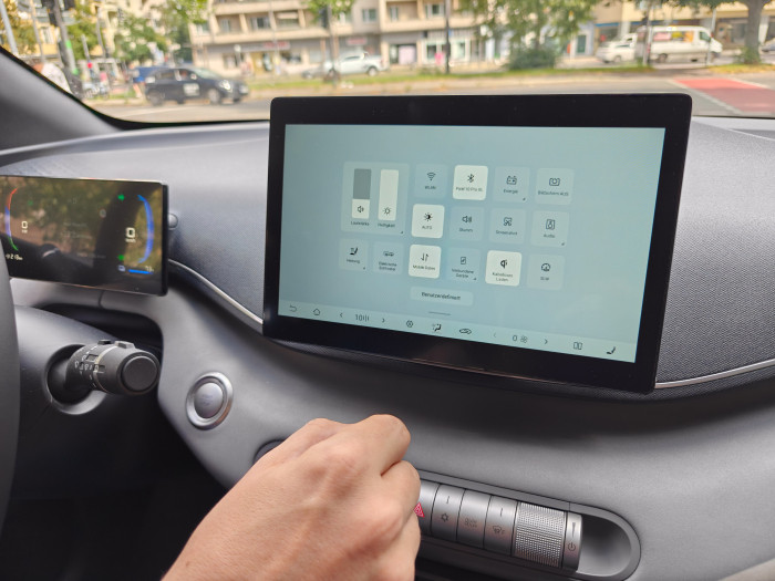 Die Warntöne für Tempoüberschreitungen lassen sich per Shortcut deaktivieren. (Bild: Martin Wolf/Golem.de)