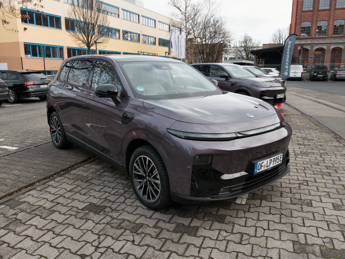 Die Radkästen sind komplett rund, was uns besser gefällt als die Radkästen beim C10. (Bild: Tobias Költzsch/Golem)