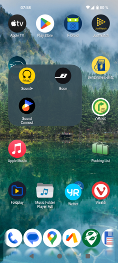 Octopi Launcher: Apps lassen sich auf dem Startbildschirm in Ordnern ablegen. (Bild: OctopiAppFactory/Screenshot: Golem)