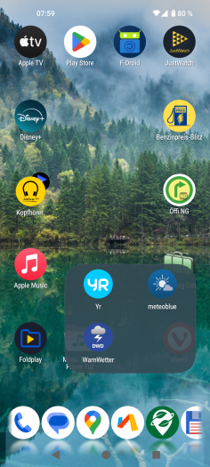 Octopi Launcher: Apps lassen sich auf dem Startbildschirm in Ordnern ablegen. (Bild: OctopiAppFactory/Screenshot: Golem)