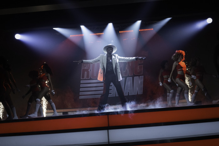 Colman Domingo präsentiert The Running Man täglich als Moderator im Fernsehen. (Bild: Paramount Pictures)