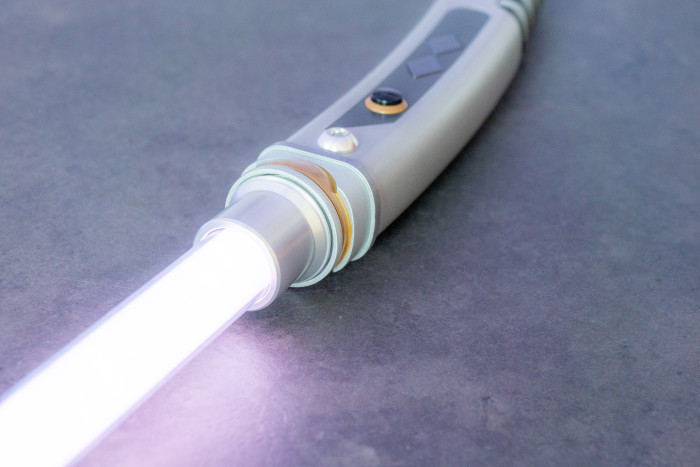 Hasbro Pulse Force FX Ahsoka Tano Lightsaber (Bild: Martin Wolf/Golem)