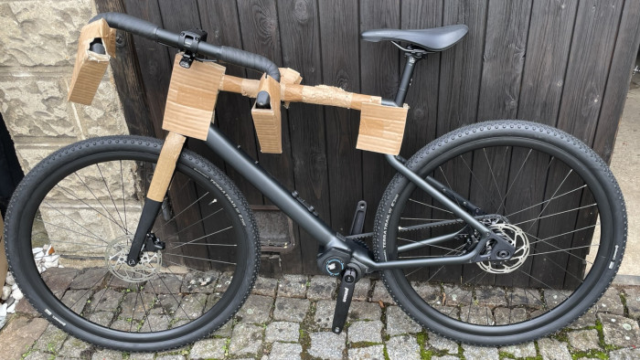 Waldwiesel noch mit schützender Verpackung (Quelle: Golem/Mario Petzold)