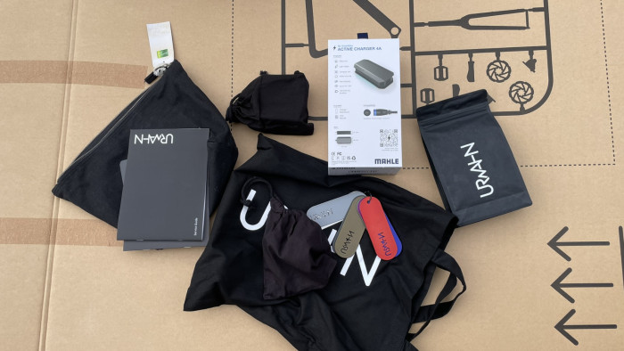 Zubehör im Lieferumfang (Quelle: Golem/Mario Petzold)