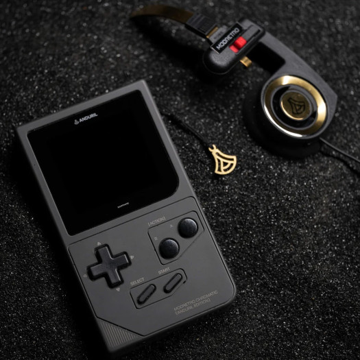 Anduril Chromatic (Bild: Modretro)