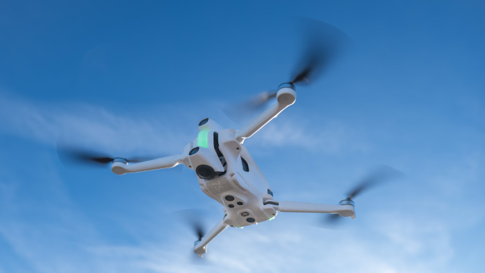 Die Antigravity liegt stabil in der Luft. (Bild: Steinlechner / Golem)