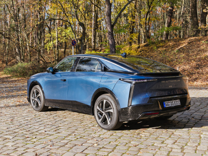 Das Heck des No. 8 hat ungewöhnliche Rücklichter. (Bild: Martin Wolf/Golem.de)