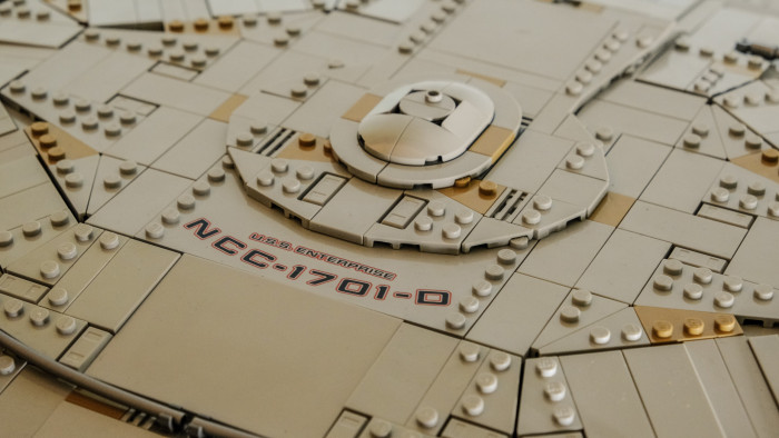 Lego USS Enterprise NCC-1701-D 10356 (Bild: Oliver Nickel/Golem.de)