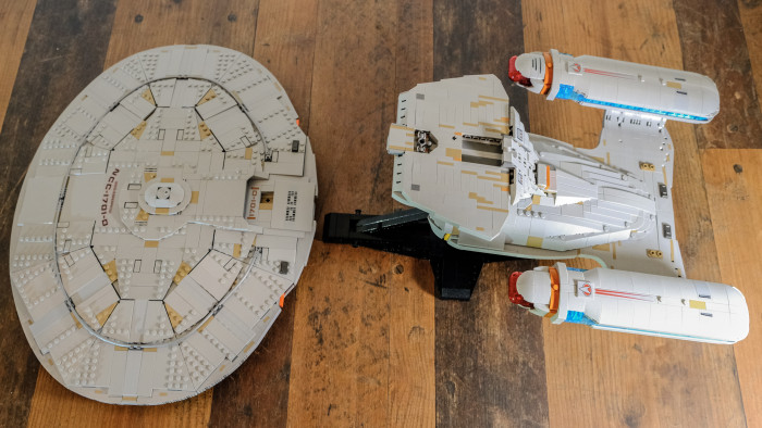 Lego USS Enterprise NCC-1701-D 10356 (Bild: Oliver Nickel/Golem.de)