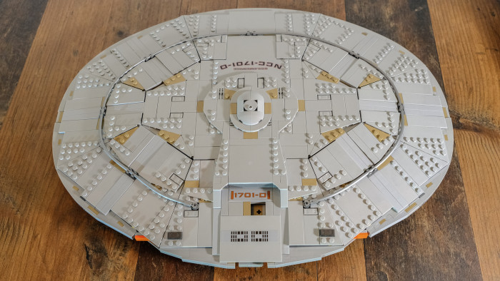 Lego USS Enterprise NCC-1701-D 10356 (Bild: Oliver Nickel/Golem.de)