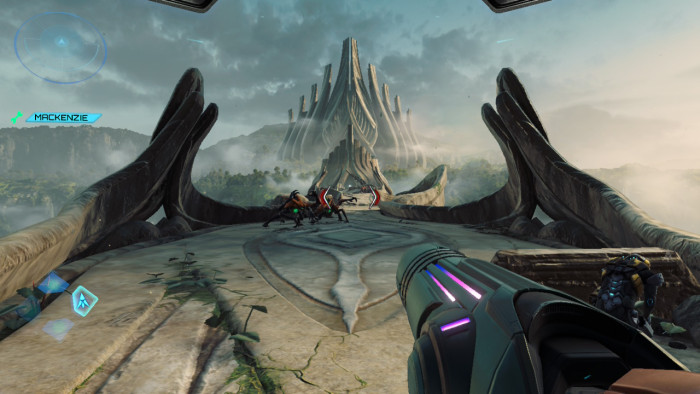 Auf der Brücke kämpfen wir gegen immer neue Wellen von Aliens. (Bild: Nintendo / Screenshot: Golem)