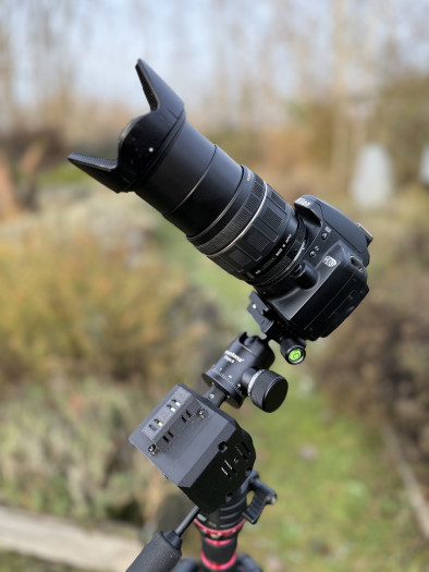 Fertiger Aufbau des preiswerten Astro-Setups (Bild: Mario Keller)