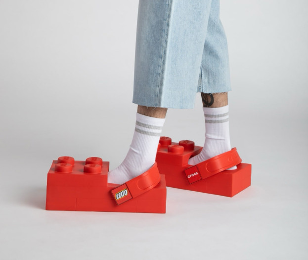 Lego Brick Clog (Bild: Lego)