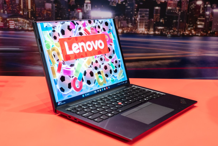 Das Thinkpad Rollable XD im normalen Zustand. (Bild: Martin Wolf/Golem)