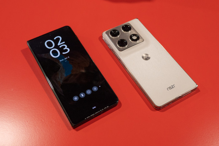 Das Razr Fold soll im Laufe des Jahres 2026 auf den Markt kommen. (Bild: Martin Wolf/Golem)