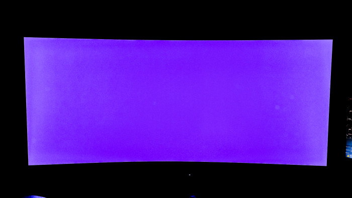 Burn-in bei violetten Farben und digital verstärkt (Bild: Oliver Nickel/Golem.de)