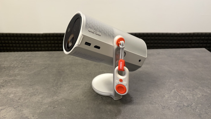 Der Xgimi Mogo 4 Laser hat einen HDMI und einen USB-Anschluss.