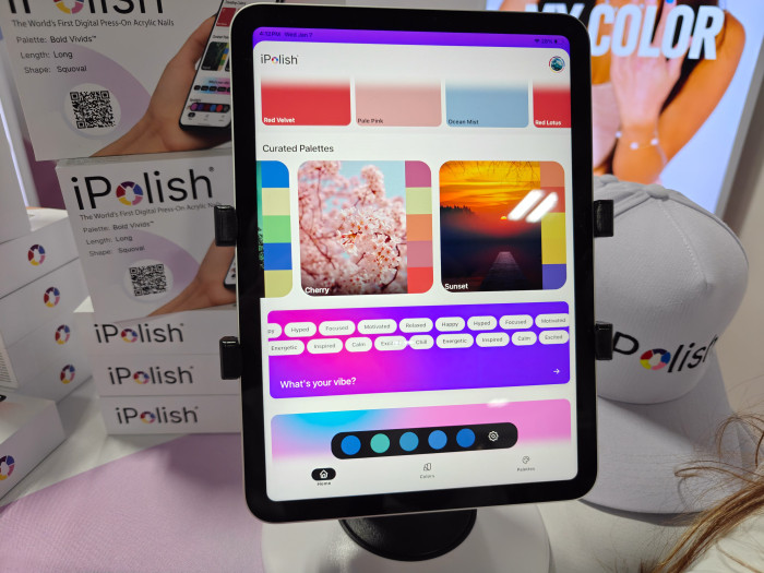 Die App bietet 400 Farbtöne zur Auswahl. (Bild: Martin Wolf/Golem)