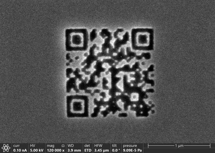 Der QR-Code hat eine Fläche von nur 1,98 Quadratmikrometern – kleiner als die meisten Bakterien.