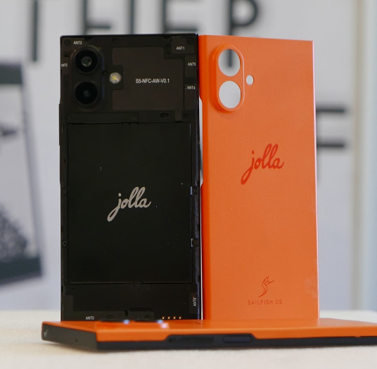Das aktuelle Engineering Sample des Jolla Phone (Bild: Jolla)