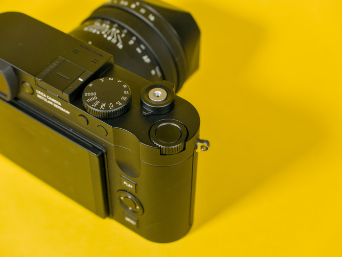 Das Drehrädchen hat einen Button in der Mitte, der frei belegt werden kann. (Bild: Tobias Költzsch/Golem)