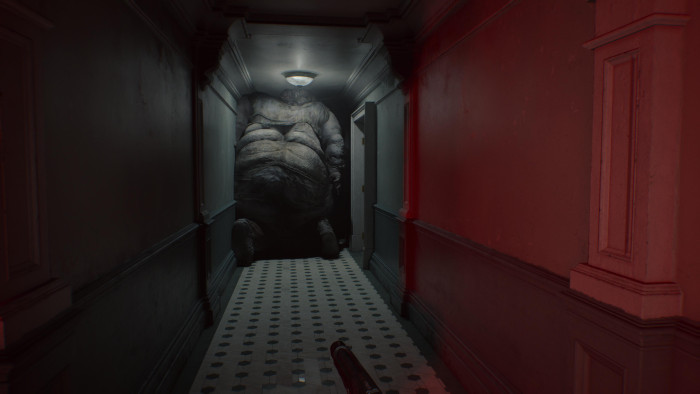 Eines der durch Gänge herumstreichenden Riesenmonster - von hinten. (Bild: Capcom / Screenshots: Golem)