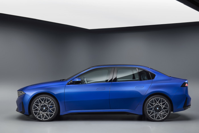 Der i3 ist 4,76 m lang, 1,87 m breit und 1,48 m hoch. (Foto: BMW)