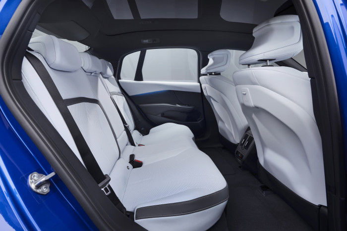 Der Radstand beträgt 2,9 m. (Foto: BMW)