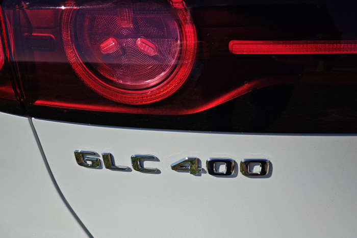 Bislang ist nur der GLC 400 4Matic bestellbar. Weitere Modelle folgen im Sommer 2026. (Foto: Friedhelm Greis/Golem)