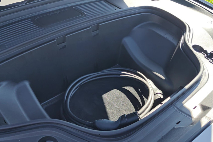 Unter der Fronthaube befindet sich ein Stauraum von 128 Litern. (Foto: Friedhelm Greis/Golem)